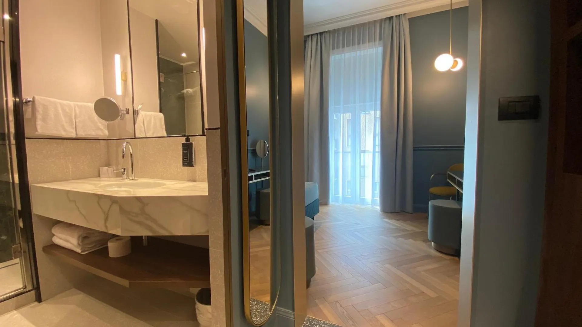 Hotel Berna Milan 4*,  Italy