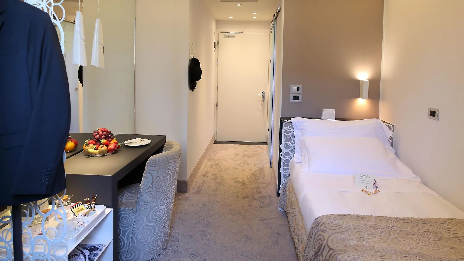 Hotel Berna Milan 4*,  Italy