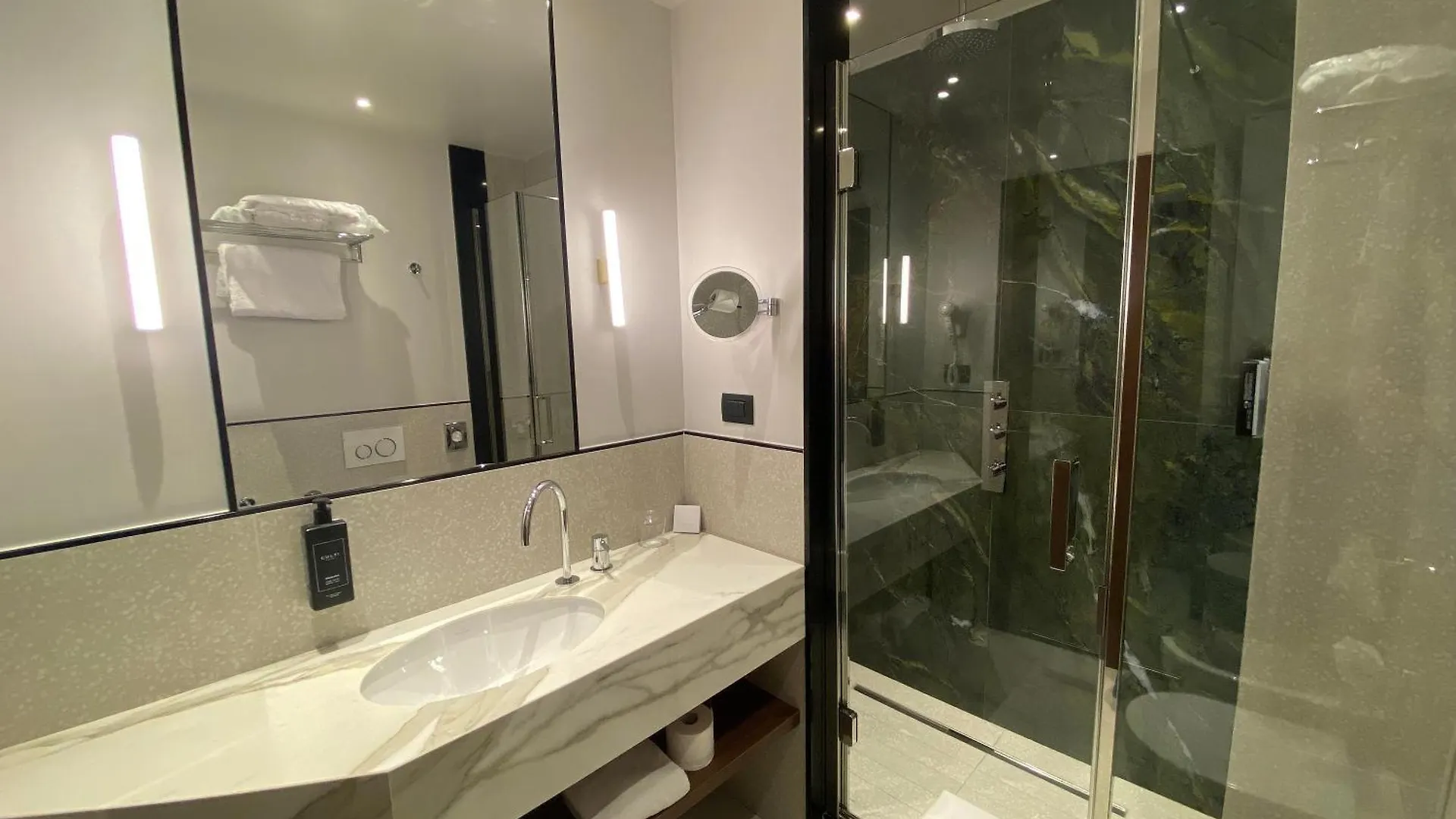 Hotel Berna Milaan Italië